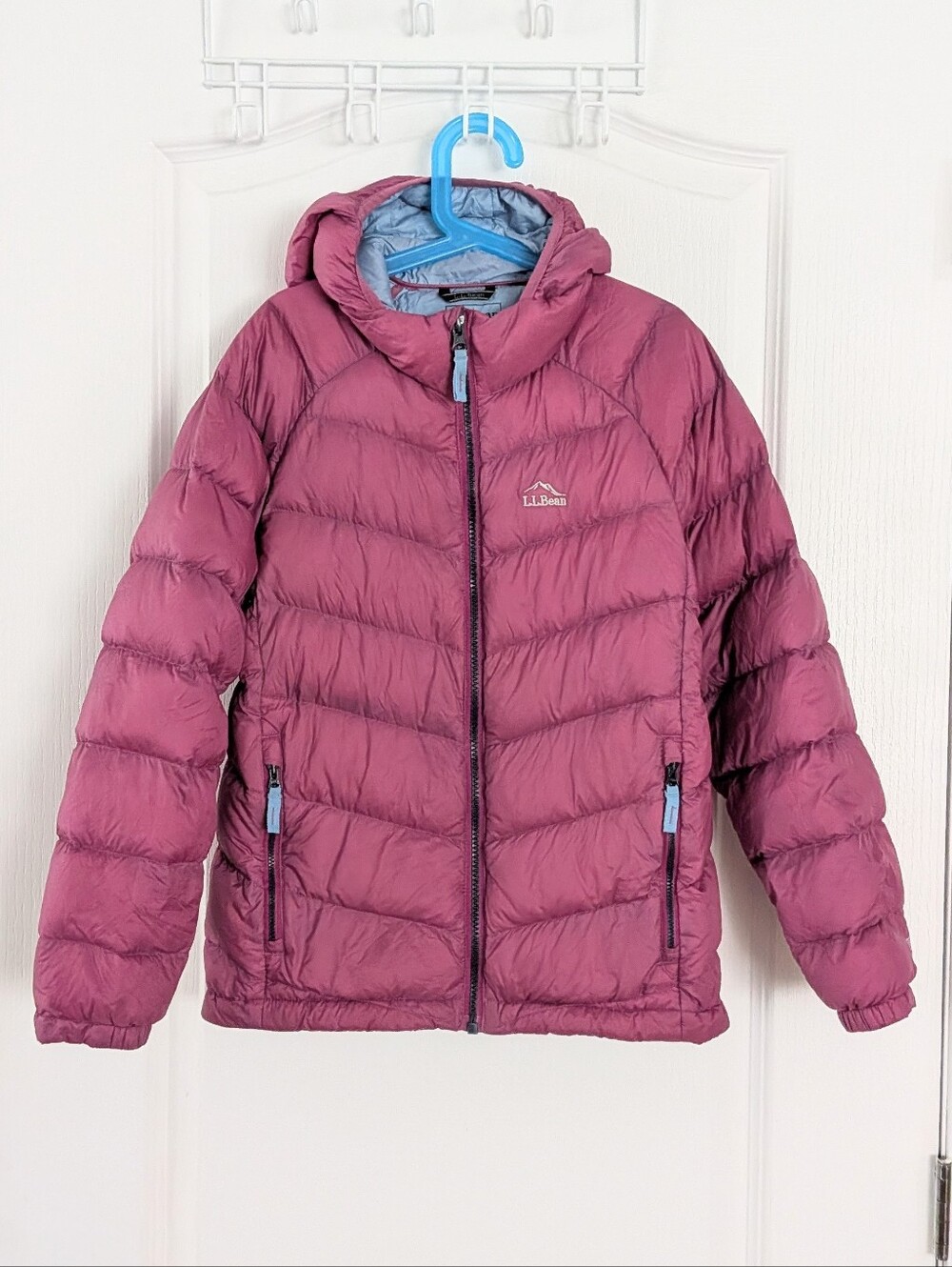 L.L. Bean Ultralight 650 Down Jacket magenta haze pink size 10 12